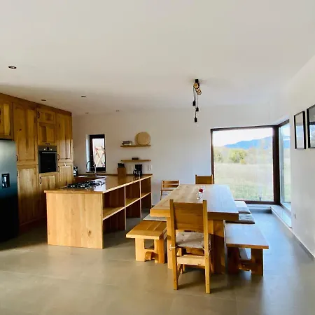 Fluggi Near Labin Villa *