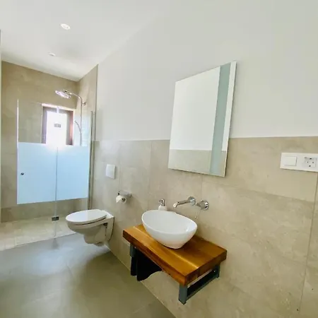 Fluggi Near Labin Villa