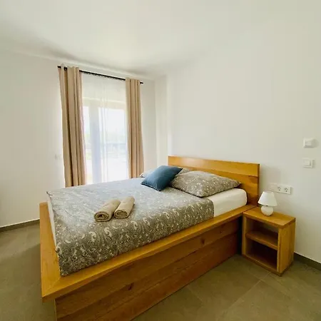 Fluggi Near Labin Villa