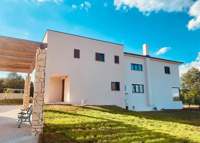 빌라 Fluggi Near Labin Santalezi